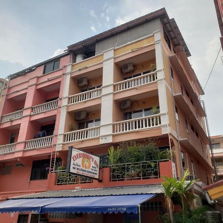 Everybody'S Inn Jomtien Beach Exterior photo